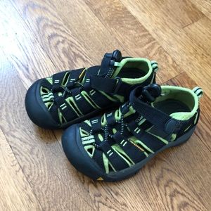 Toddler Boy Keen - size 11